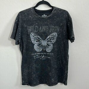 Hollister graphic t shirt
